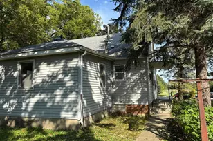 608 8th St SE, Waseca, MN 56093 - Photo 17