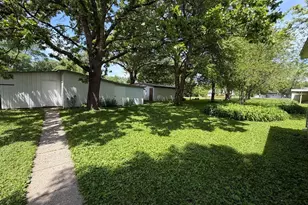 608 8th St SE, Waseca, MN 56093 - Photo 5
