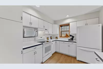 2636 Westridge Lane NW, Rochester, MN 55901 - Photo 7