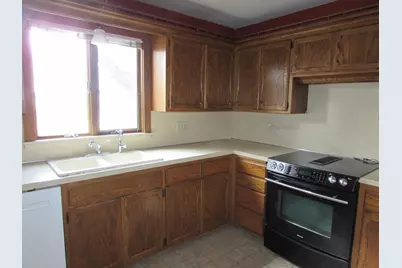 405 N 1st Avenue W, Truman, MN 56088 - Photo 7