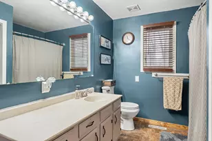 127 E McKinley St, Owatonna, MN 55060 - Photo 17