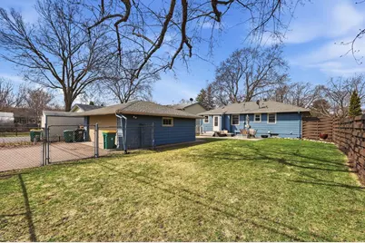 4354 Brunswick Avenue N, Crystal, MN 55422 - Photo 27