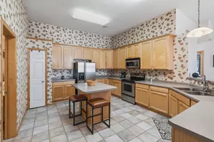 11294 London Ct NE, Blaine, MN 55449 - Photo 9