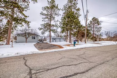 1804 Delton Avenue NW, Bemidji, MN 56601 - Photo 47