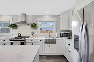 1220 Oak St W, Stillwater, MN 55082 - Photo 11