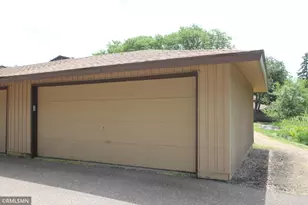 2543 Unity Ave N, Golden Valley, MN 55422 - Photo 13