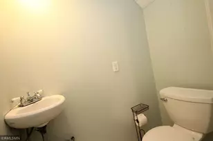 2543 Unity Ave N, Golden Valley, MN 55422 - Photo 7