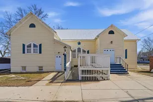 211 E 1st Ave, Osakis, MN 56360 - Photo 1