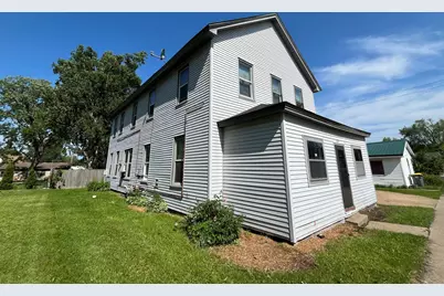 1040 7th Avenue, Baldwin, WI 54002 - Photo 1