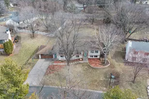 9240 Chesshire Ln N, Maple Grove, MN 55369 - Photo 43