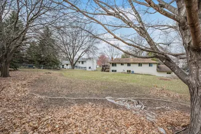 9240 Chesshire Lane N, Maple Grove, MN 55369 - Photo 37