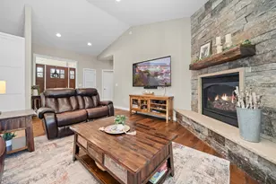 5201 Colonial Ct NE, Alexandria, MN 56308 - Photo 13