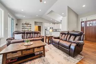 5201 Colonial Ct NE, Alexandria, MN 56308 - Photo 3