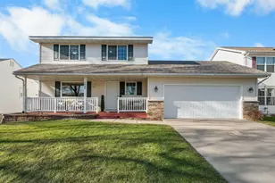 1685 Arlington Ave E, Saint Paul, MN 55106 - Photo 1