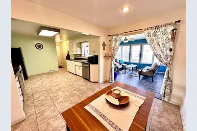 306 N Elm Street, Marshall, MN 56258 - Photo 9