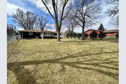 306 N Elm Street, Marshall, MN 56258 - Photo 27