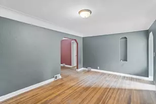 1041 6th St E, Saint Paul, MN 55106 - Photo 5