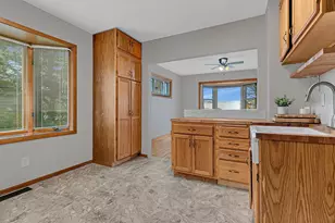 1115 Litchfield Ave SW, Willmar, MN 56201 - Photo 7