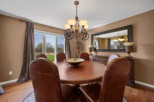 9820 Deerbrook Dr, Chanhassen, MN 55317 - Photo 17