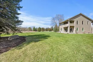 9820 Deerbrook Dr, Chanhassen, MN 55317 - Photo 45