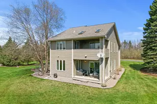 9820 Deerbrook Dr, Chanhassen, MN 55317 - Photo 41