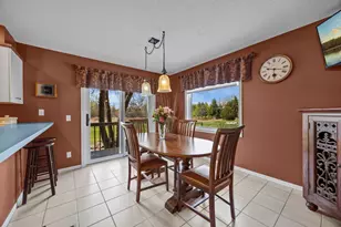 9820 Deerbrook Dr, Chanhassen, MN 55317 - Photo 21