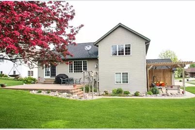 220 8th Street NE, Melrose, MN 56352 - Photo 3