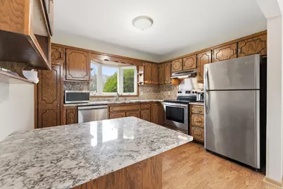 1533 79th Avenue N, Brooklyn Park, MN 55444 - Photo 9