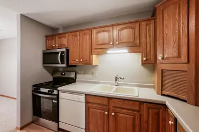 4045 Hodgson Road #312, Shoreview, MN 55126 - Photo 9
