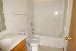 5066 Fountain Lane N, Plymouth, MN 55446 - Photo 13