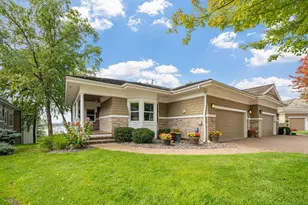 724 Widsten Cir, Wayzata, MN 55391 - Photo 3