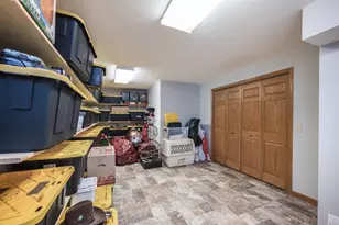 1960 Knollwood Dr, Fairmont, MN 56031 - Photo 43