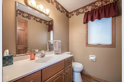 1960 Knollwood Drive, Fairmont, MN 56031 - Photo 17