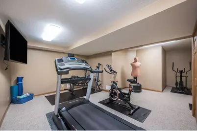 1960 Knollwood Drive, Fairmont, MN 56031 - Photo 41