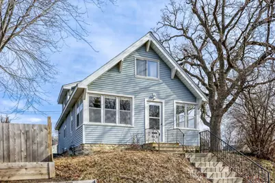 945 Front Avenue, Saint Paul, MN 55103 - Photo 3