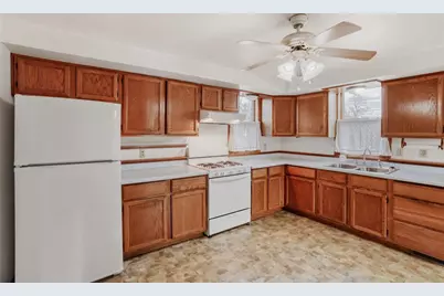 945 Front Avenue, Saint Paul, MN 55103 - Photo 7