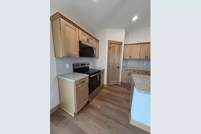 318 Falcon Run, Eagle Lake, MN 56024 - Photo 3