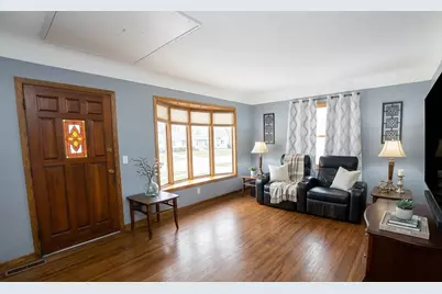 6415 47th Avenue N, Crystal, MN 55428 - Photo 5