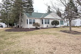 2924 Quail Ave N, Golden Valley, MN 55422 - Photo 1