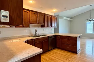 826 N McKay Ave NE, Alexandria, MN 56308 - Photo 3