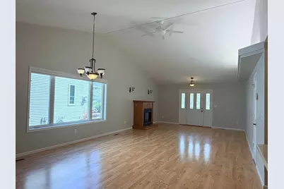 826 N McKay Avenue NE, Alexandria, MN 56308 - Photo 13