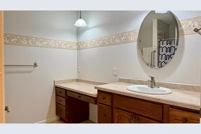 826 N McKay Avenue NE, Alexandria, MN 56308 - Photo 27