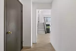 15125 Southwind Dr, Burnsville, MN 55306 - Photo 7