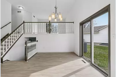 15125 Southwind Drive, Burnsville, MN 55306 - Photo 9