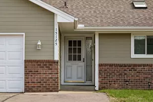 15125 Southwind Dr, Burnsville, MN 55306 - Photo 5