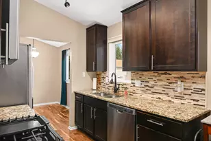 7321 Woodstock Curv, Bloomington, MN 55438 - Photo 13