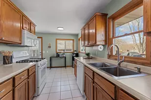6400 73rd Ave N, Brooklyn Park, MN 55428 - Photo 9
