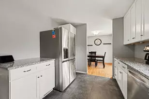 1960 Lakeaires Blvd, White Bear Lake, MN 55110 - Photo 9