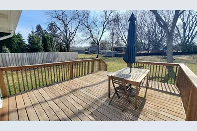 1960 Lakeaires Boulevard, White Bear Lake, MN 55110 - Photo 23