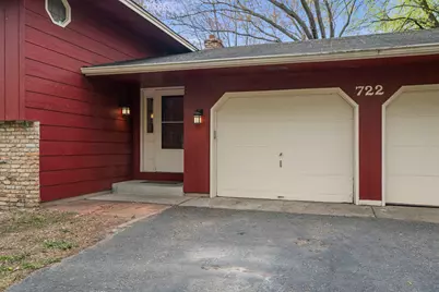 722 Parkview Lane N, Champlin, MN 55316 - Photo 3